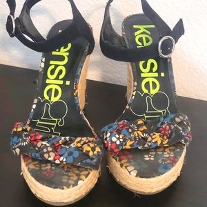 Kensie Wedges
